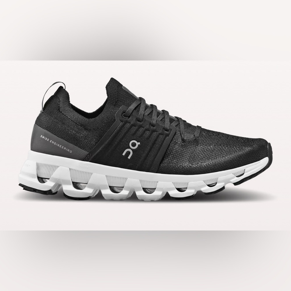 On CloudSwift in Black- Size 7
